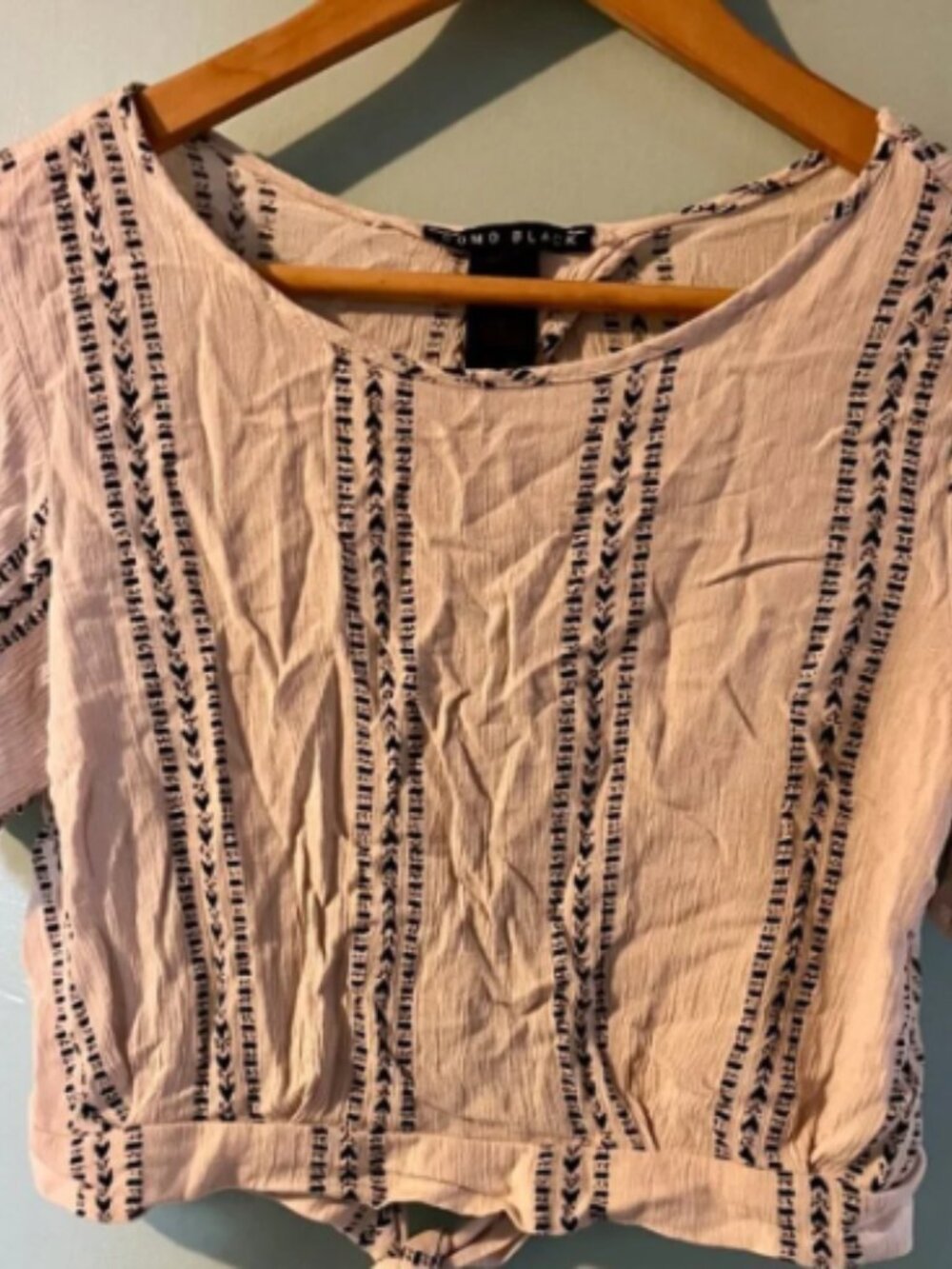 EUC Como Black 100% Rayon Festival Crop Top Blouse Ecru Striped Hearts Small - Picture 2 of 9